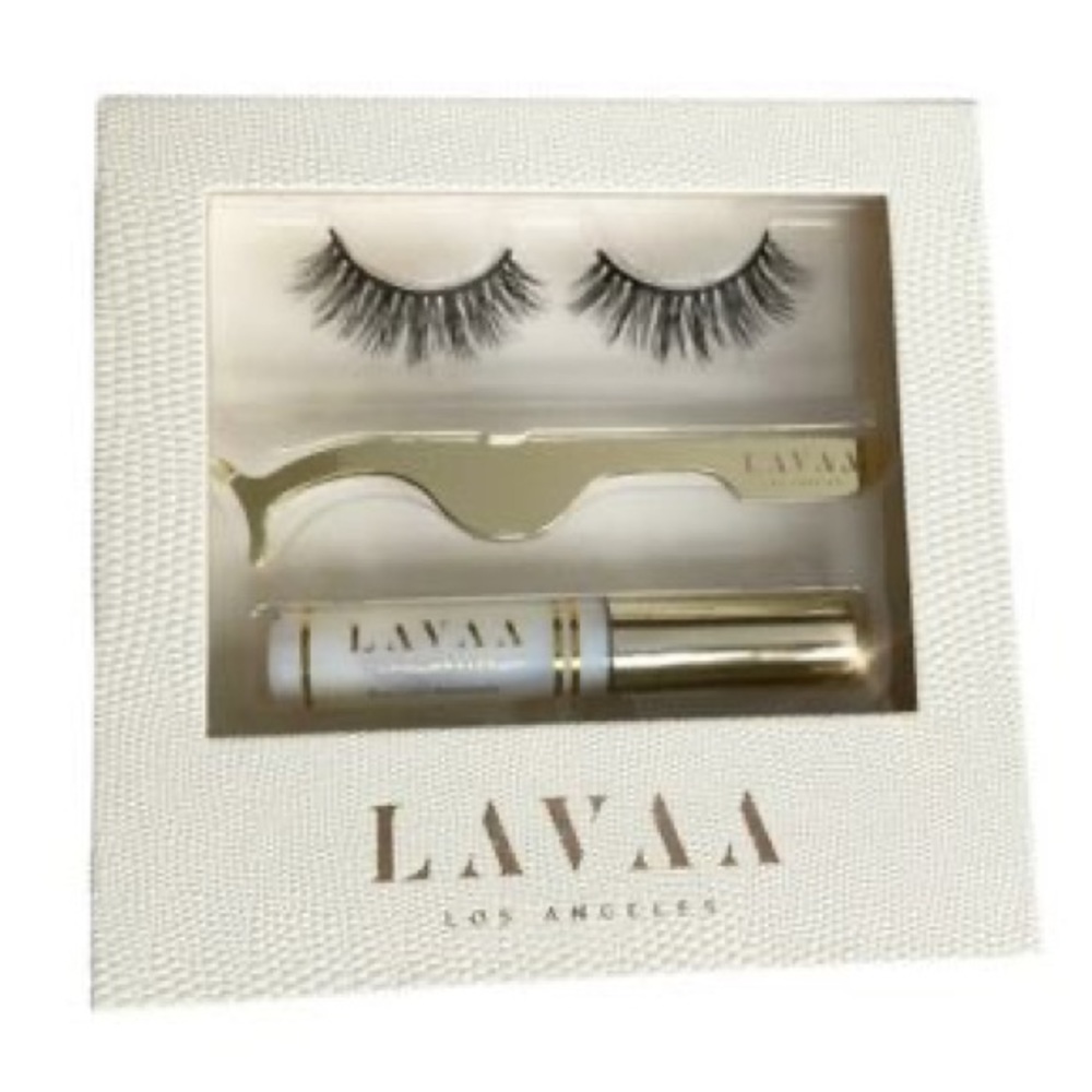 Lavaa Lashes Flirty Lash Set BNIB